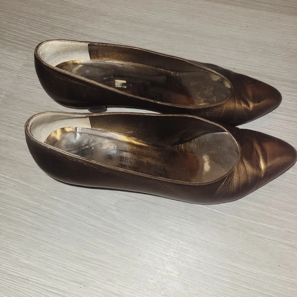 Bruno Magli Bronze Metallic copper Leather Pointed Toe Heels  6 designer‎ luxury